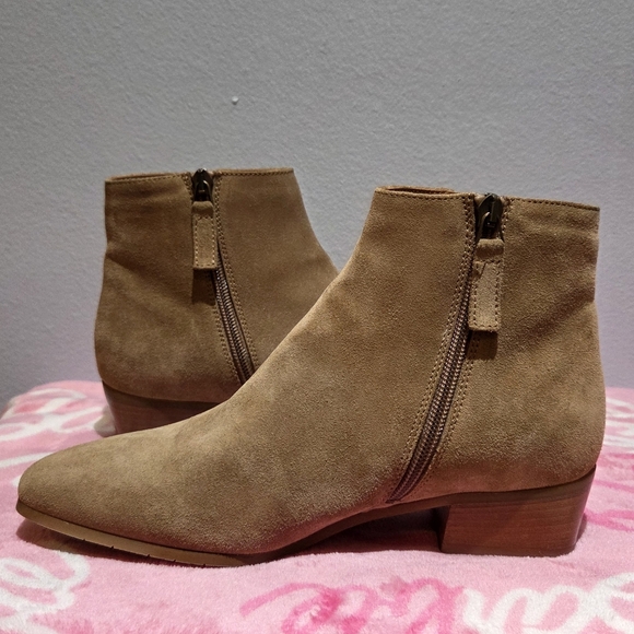 Women's Aquatalia Fuoco Suede Ankle Boots Champagne, Size 7.5M - Picture 10 of 16